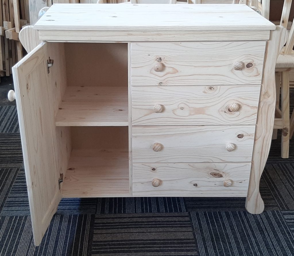 Baby Compactum R3150 raw or R4199 varnished.