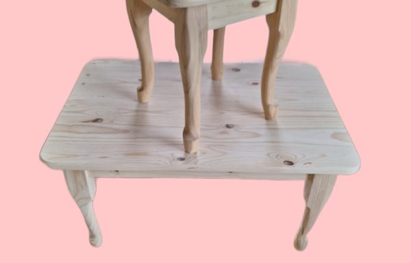 Queen Anne Coffee Table 450×450