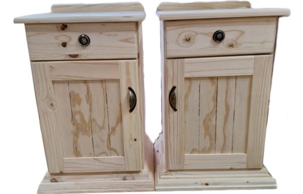 Rustic Pedestal 1 Door + 1 Drawer 700 High